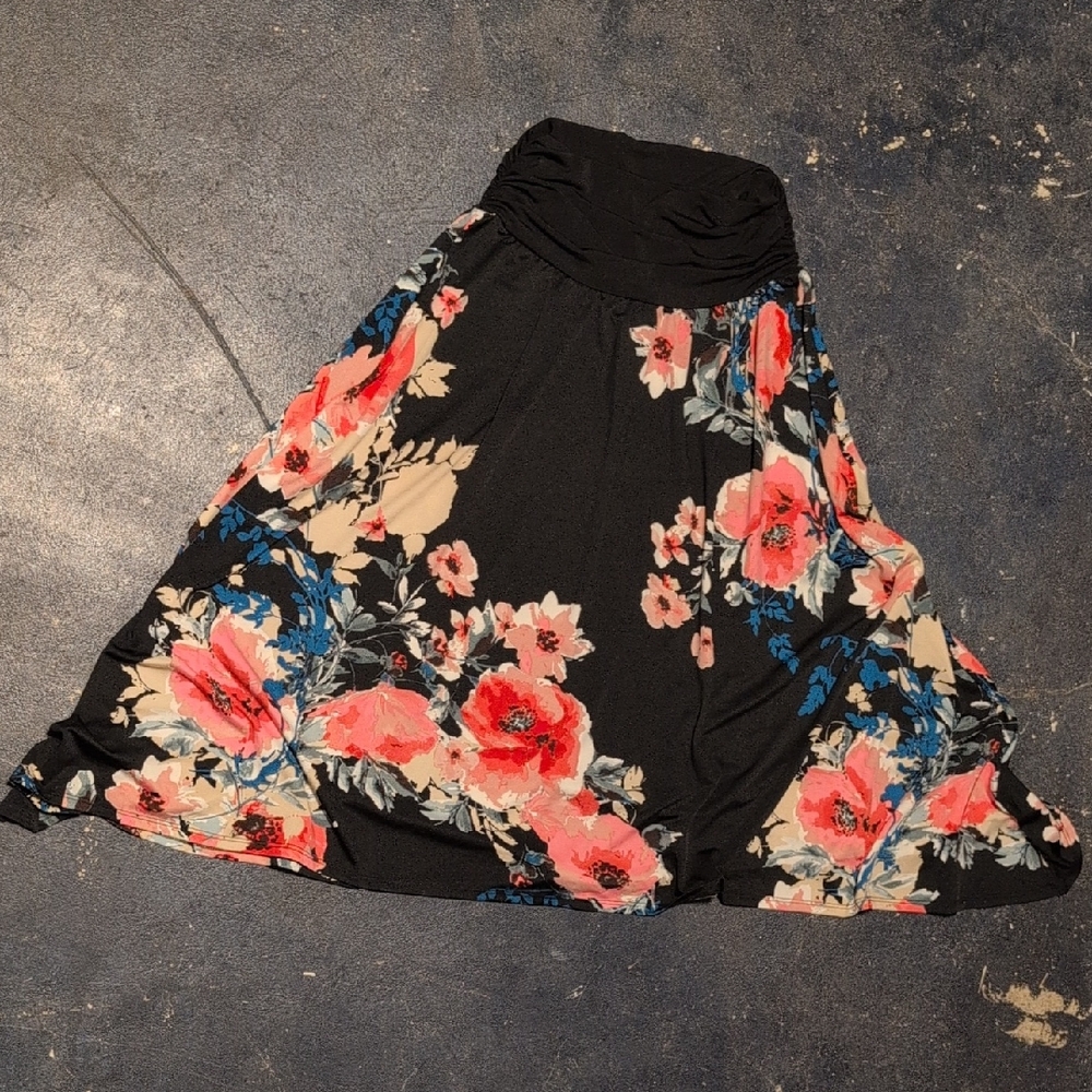 Apt. 9 Black Midi Skirt with Pink and Cream Floral